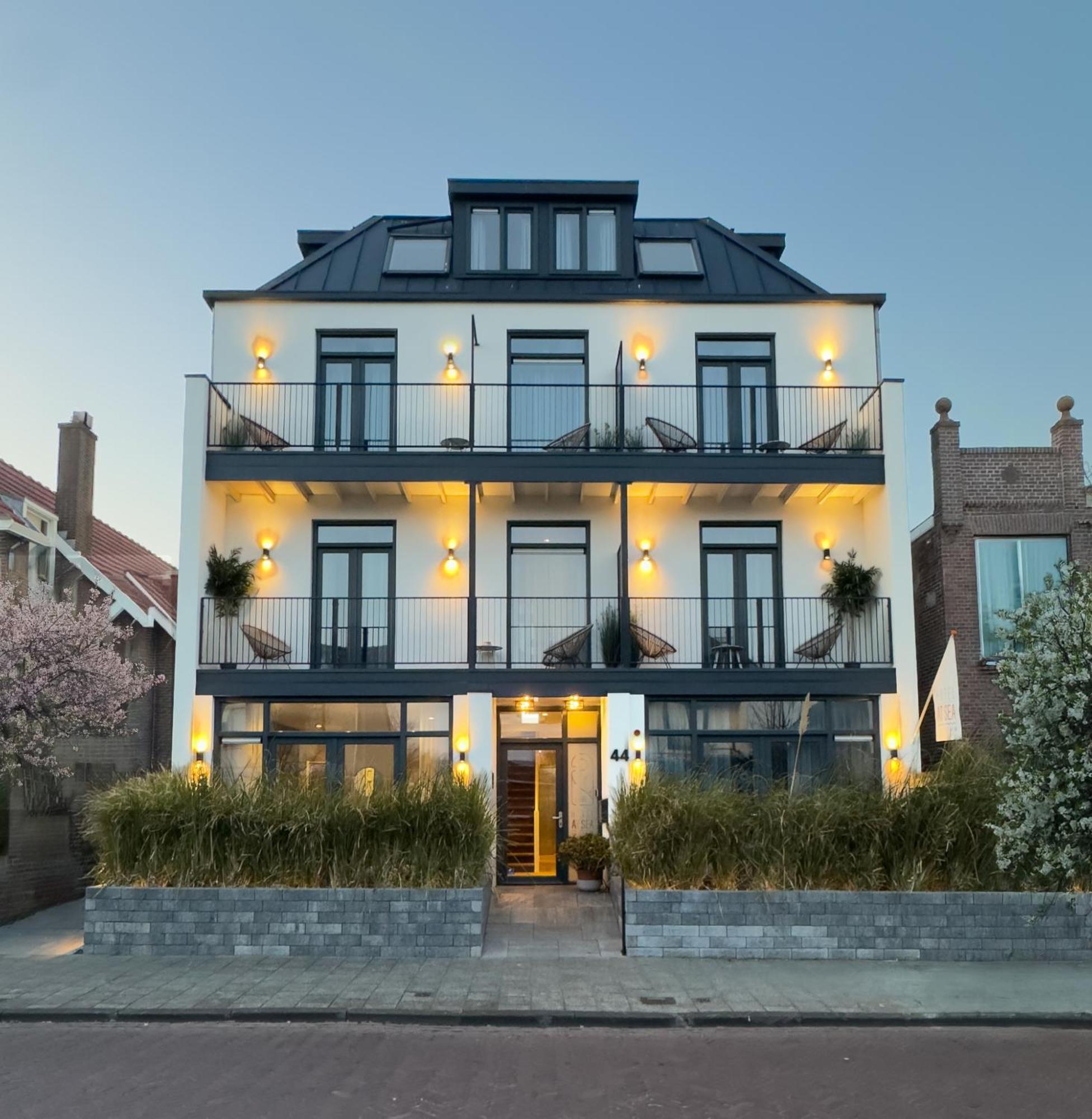 Boutique Hotel At Sea Зандвоорт Екстериор снимка